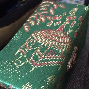 Meet your Posher, Rina